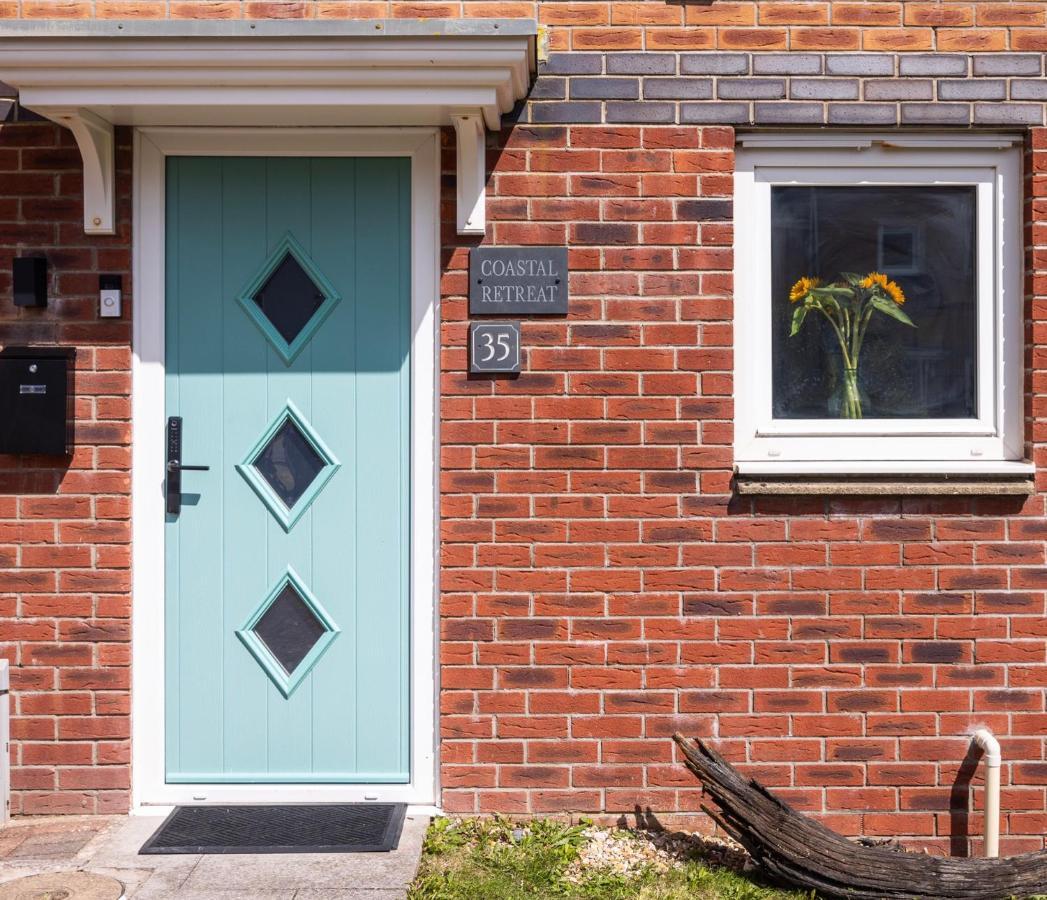 Villa Coastal Retreat In Carmarthenshire Llanelli Exterior foto